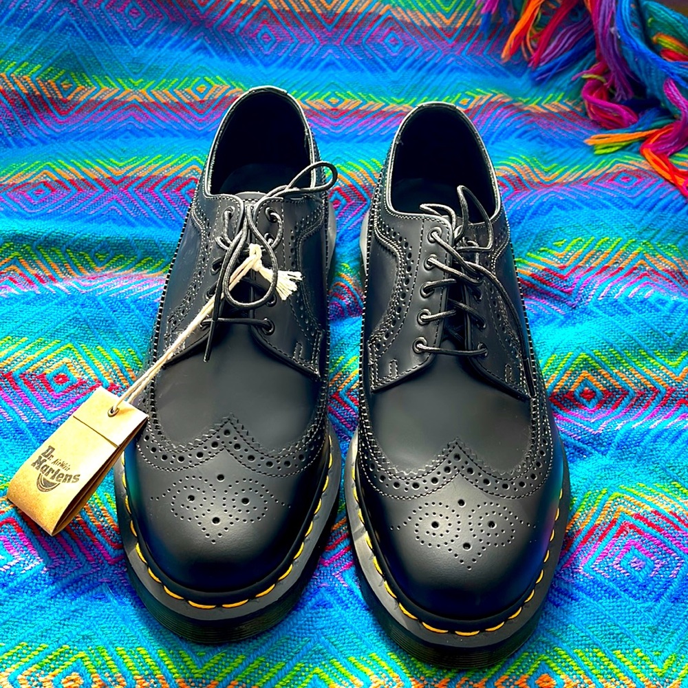 Men’s 11, Women’s 12 Dr Marten’s Brogues/Oxfords